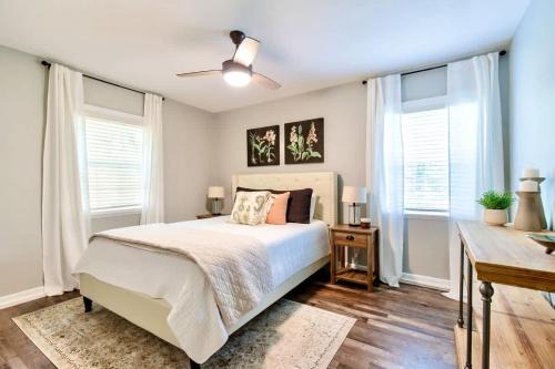 Restful Retreat with 4 Beds Sleeps 6