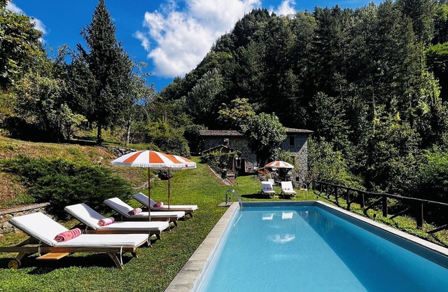 Restore Mill with Private Pool for 7 People