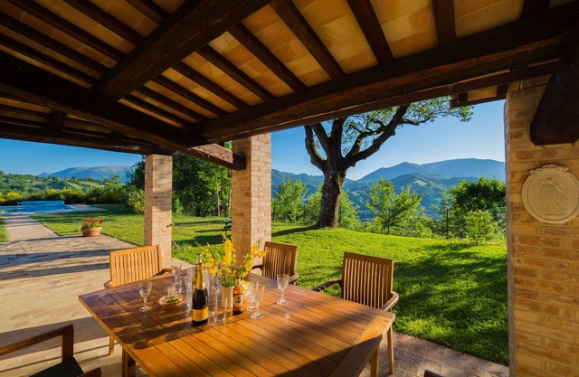 Restored farmhouse, heated swimming pool. 4 bedrooms, 4 bathrooms (3 ensuite)