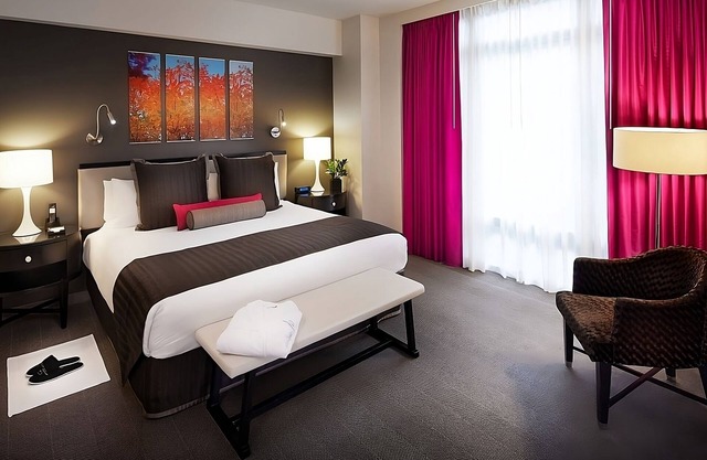 Retreat to Understated Elegance! 4 Family-friendly Units, Rooftop Pool