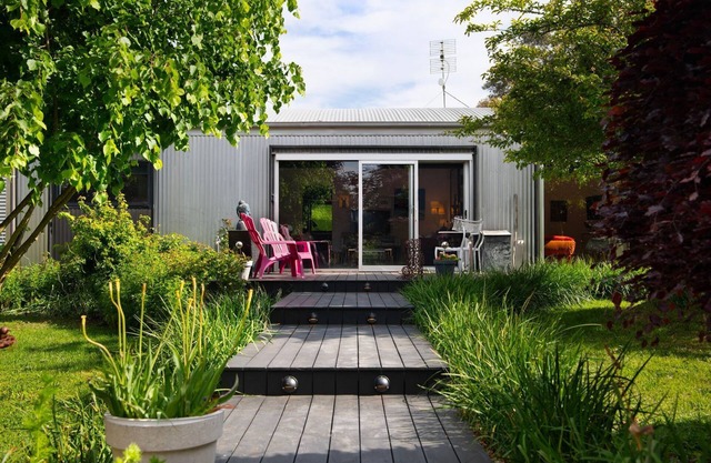 Reverie 101- luxury escape with native bush views