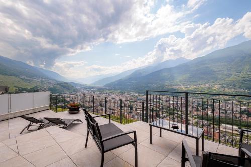 REVO Apartaments - Gualzi63 the Best View