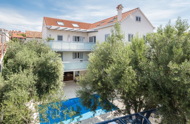 Rex Exclusive 5* Apartment-5 minute walk from Diocletian"s palace and famous R