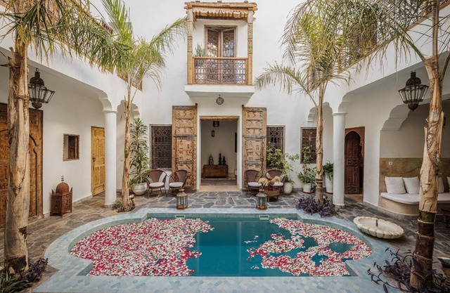 Riad Gypsum - Seven Bedroom Villa, Sleeps 15