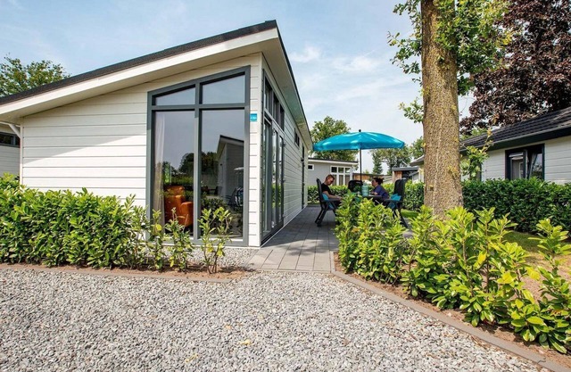 ✓ Rialto at Recreatiepark het Esmeer ✓ Holiday home for 6 persons ✓ Located in Aalst (Gelderland) ✓ Waterside holiday home ✓ Book directly through the park