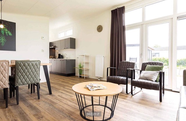 ✓ Rialto MAX at Résidence de Leuvert ✓ Holiday home for 6 persons ✓ Located near Den Bosch (Noord-Brabant) ✓ Near De IJzeren Man ✓ Book directly through the park