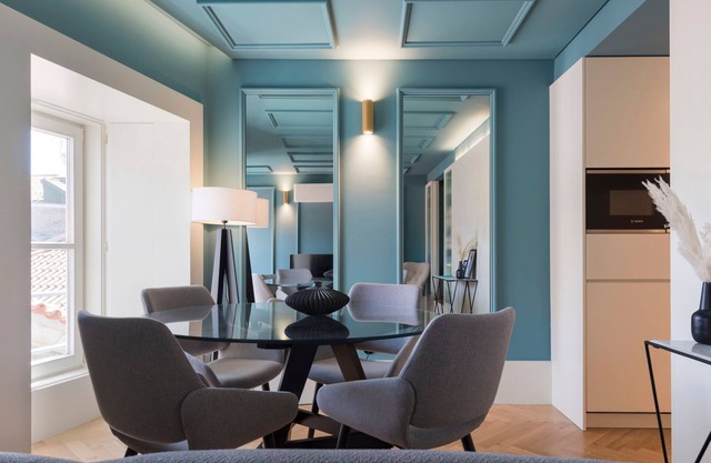 Ribeira Old Town Charming Flat w/AC by LovelyStay