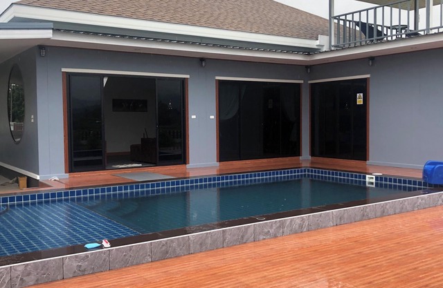Rice Paddy Pool Villa