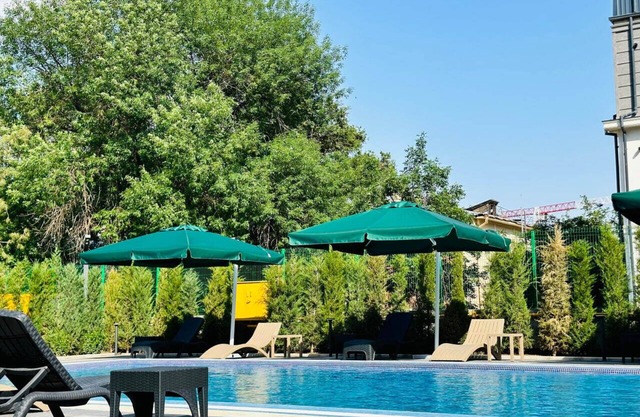 Rich Park Hotel
