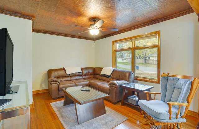 Richfield Home about 10 Mi to Central Minneapolis!
