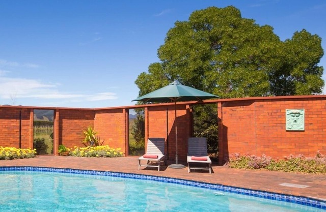Richmond Plains Vineyard Cottage with pool and FREE bottle of wine.