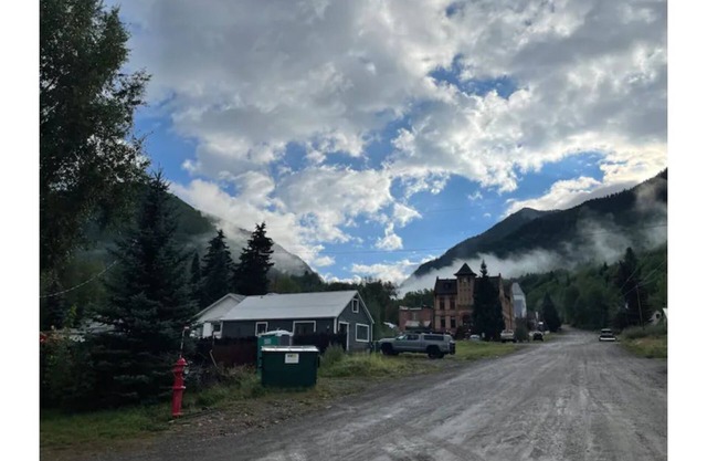 Rico Mountain Home! Sauna! Sleeps 6! Fresh remodel 2022 Easy access to Telluride