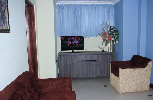 Ridge Over Suite