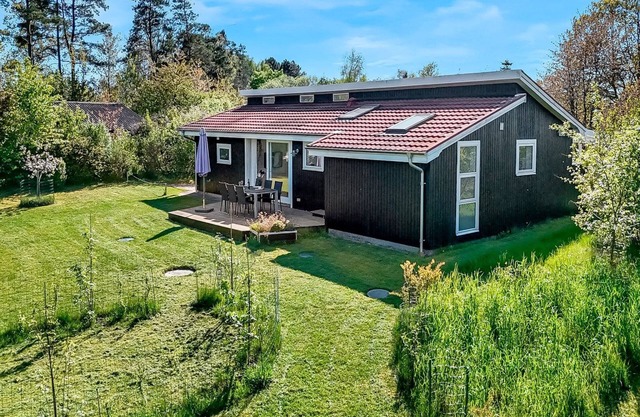 "Rik" - 2km from the sea by Interhome