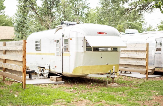 Rim Camp Vintage Airstream