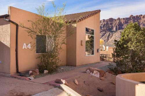 Rim Village A4 3
