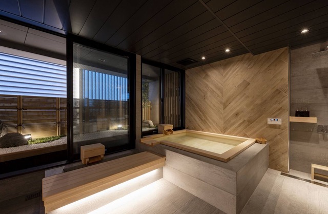 [Rin Yumezumi] An inn with a gorgeous cypress bath and footbath that can be rented out for 7 people/with parking, Wi-Fi, and audio!