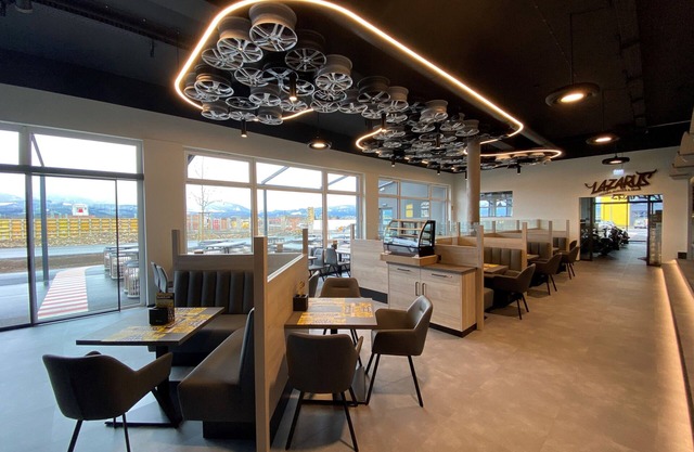 RINGRAST Hotel