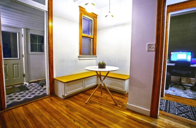 RINO Home w/Gated off-street parking - Walk to train - Outdoor seating