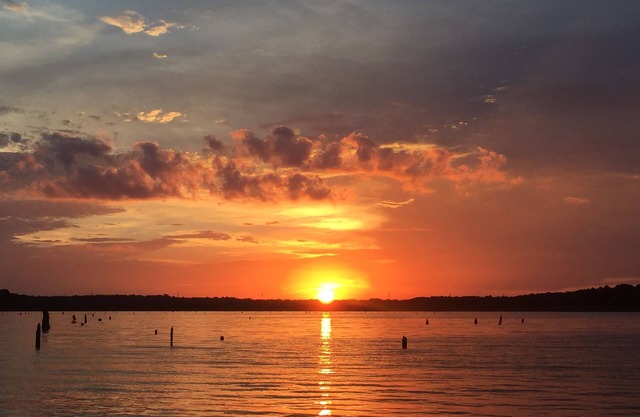Rip'n Lips Lake Rental On Toledo Bend