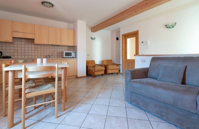 Ripa Fontana 1 Bilo - One Bedroom Apartment, Sleeps 4
