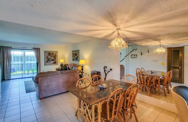 River Bend Resort - Pool View 2BR, 2nd floor #A205