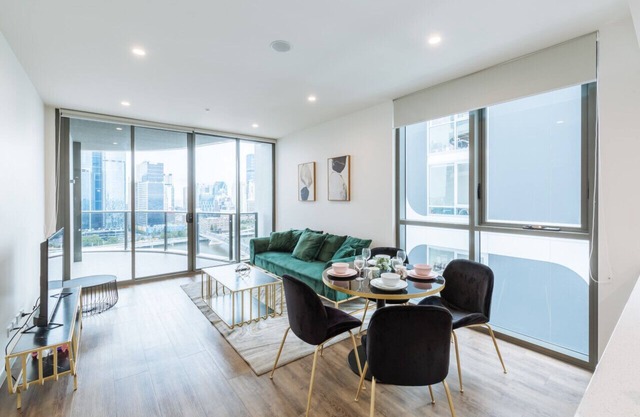 River&City View w/pool 2BR Apartment @SouthBNE