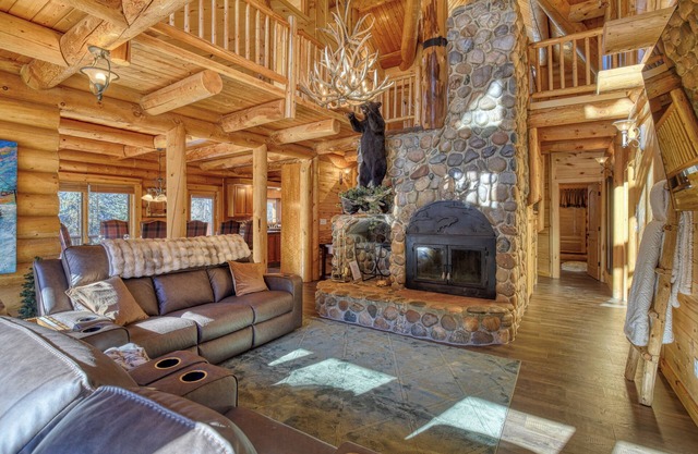 River Front home with Hot Tub