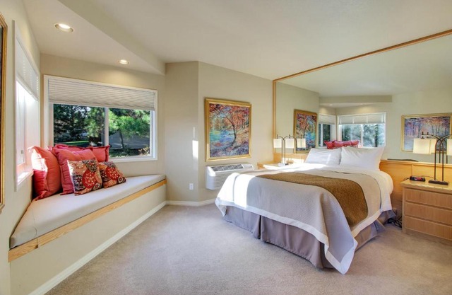 River Ridge 313B - Meredith Lodging