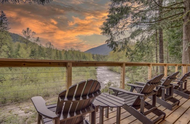 River View Cabin - Meredith Lodging