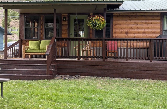 River View - Ox Yoke #5 - Great Family Cabin Along the Lake Fork of the Gunnison River