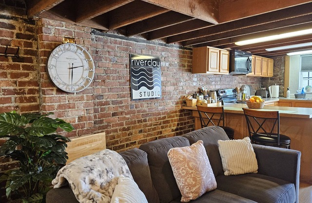 Riverclay Studio, a home base to enjoy Mount Vernon and Skagit Valley and More!