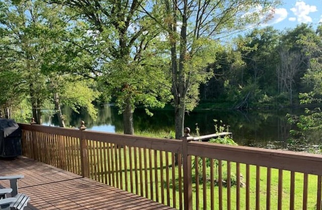 Riverfront Cottage Retreat