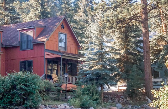 Riverfront Mountain Cottage Retreat
