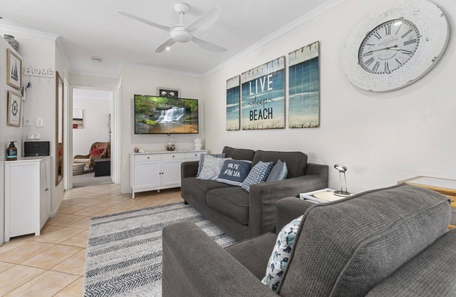 Riverina Beach Villa, 5min walk to Noosaville beach & Restaurant strip