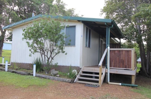 Riverscape Cottage No.2 - Riverscape - unit 2 is an easy walk to the Blackwood River and cosy fire place