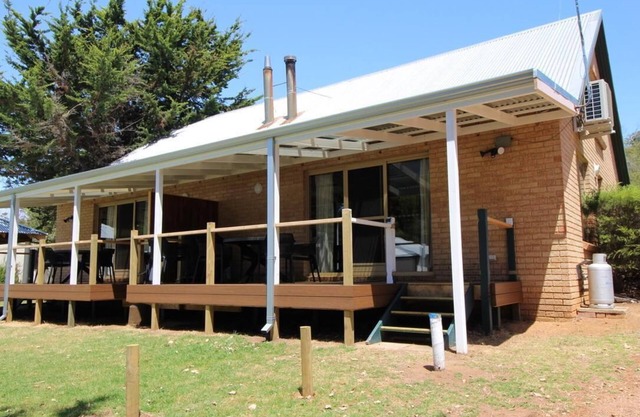 Riverscape Cottage No.7 - Riverscape - unit 7 with views over the Blackwood River