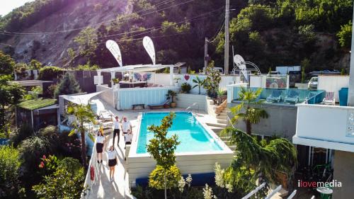 Riviera 990 - Resort & Restaurant