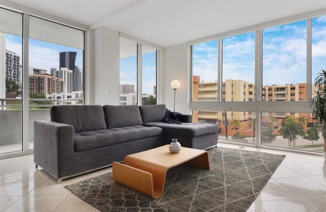 Roami at Sunny Isles | Rooftop Pool | 4 Bedroom
