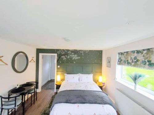Robin's Nest Guestroom