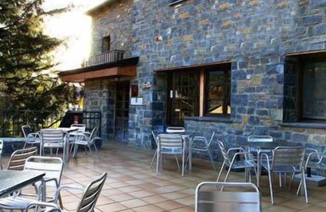 Roca Nevada Suites