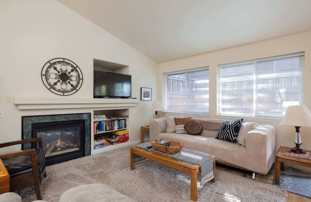 Rock Bluff Retreat - Bend is Calling! 3BDRM