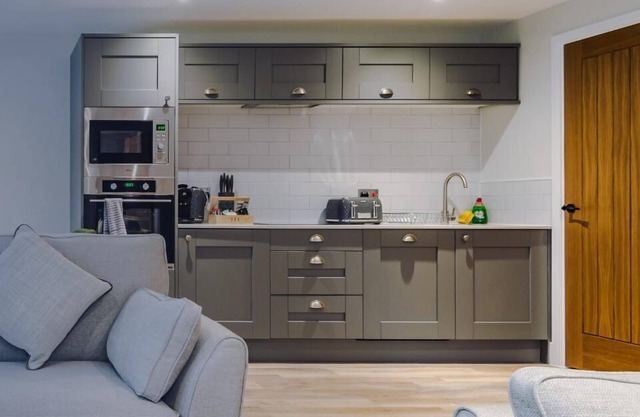 Rock Mill | Deluxe 2-Bed with Private Balcony