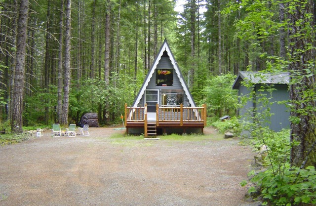 Rock-N-Roll Cabin On Mount Rainier