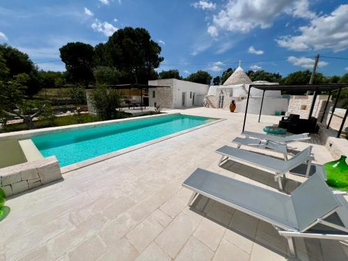Rock'n'Trullo 4 bedroom privatepool by TripOstuni
