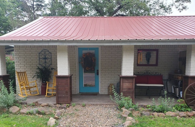 Rocking Horse Getaway @ Heaven's Gate RV and Retreat