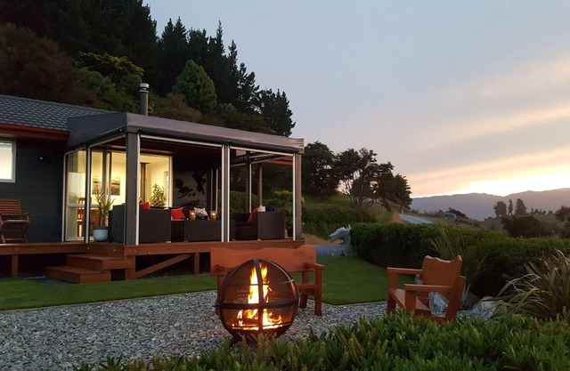 Rocky Ridge Cottage a unique getaway in Takaka