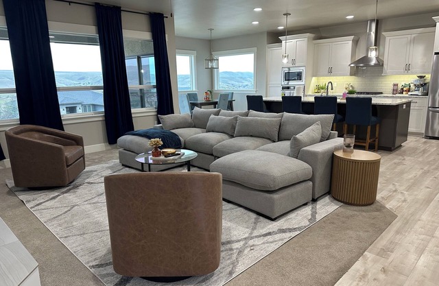 Rolling hills + RV parking + Pet Friendly