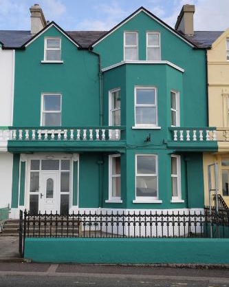 Rolling Wave Guesthouse