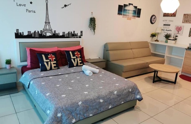 Romance Studio @Evo Soho Bangi with WIFI & Netflix